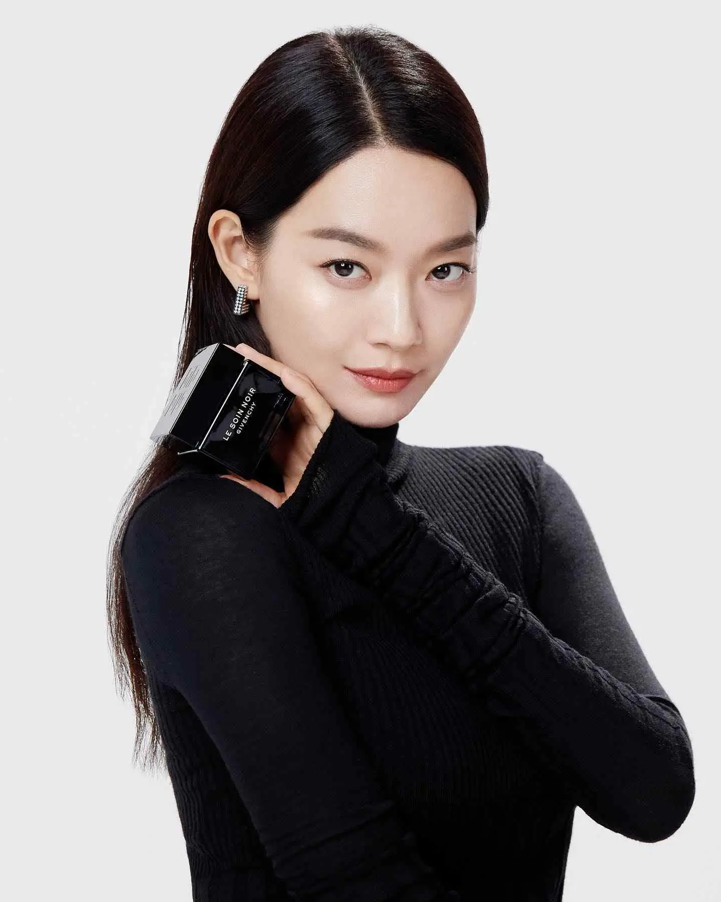 Shin Min A - shin-min-a-hot-8.webp